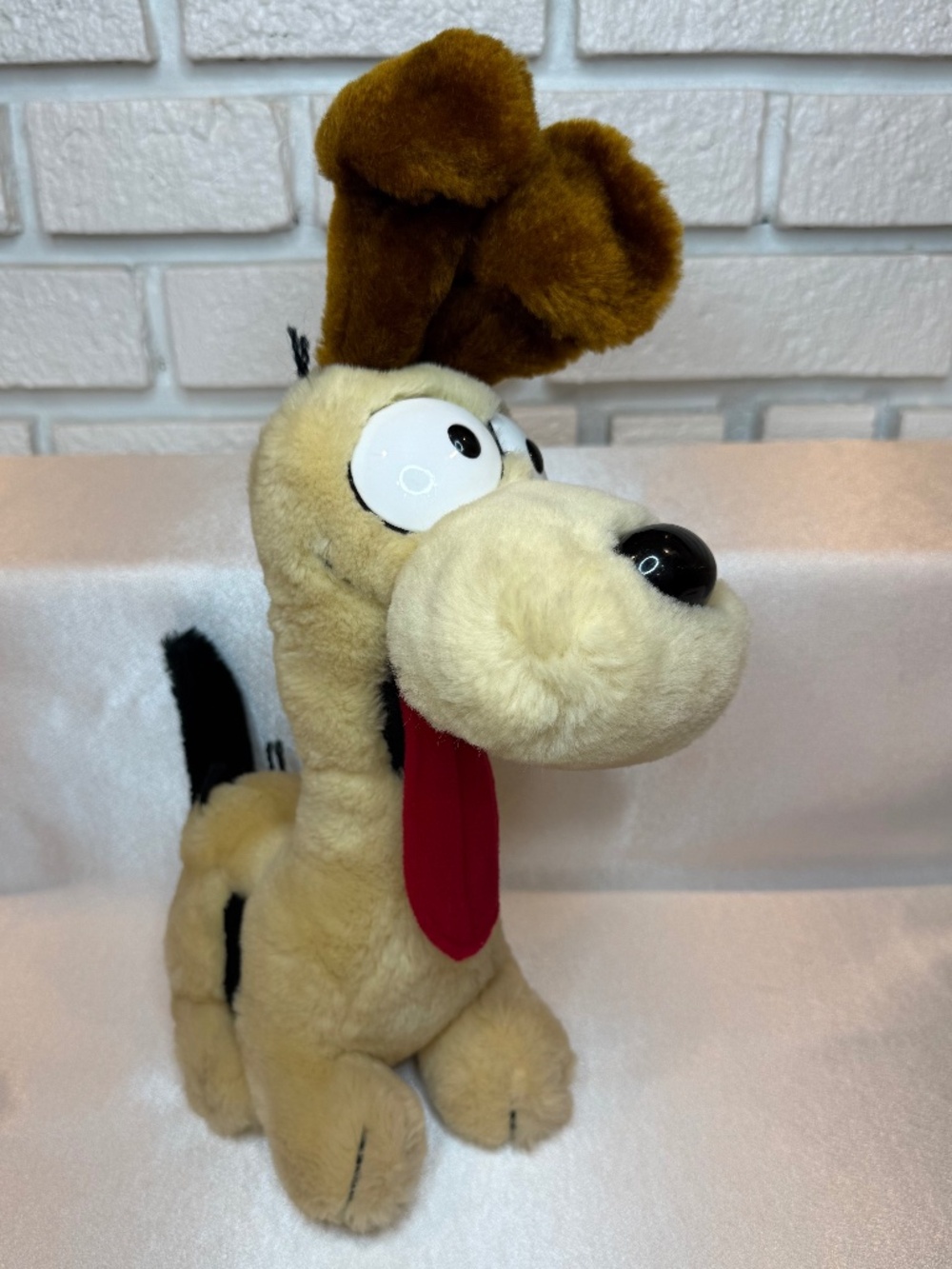 Vintage Garfield Odie Plush Doll